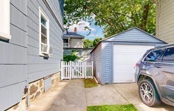 14 Bayard St, Boston, MA 02134