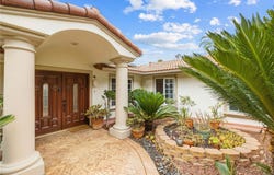 5762 Desert View Drive, La Jolla, CA 92037