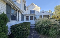 712 Holmdel Road, Holmdel, NJ 07733