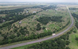 240 Cummings Rd, Thorndale, TX 76577