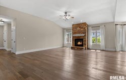 404 Aintree Chase, Sherman, IL 62684