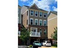 43389 TOWN GATE SQUARE, CHANTILLY, VA 20151