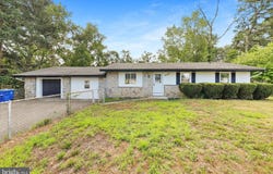 205 ROBIN Road, BROWNS MILLS, NJ 08015