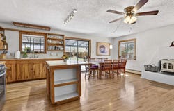 711 Cavalry Court, Taos, NM 87564