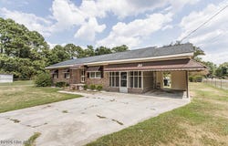 5201 Gainor Avenue, Battleboro, NC 27809