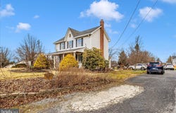 9507 MAIN Street, DAMASCUS, MD 20872