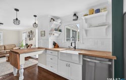 33 Sinclair Street, Windsor, CT 06095