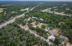 120 Leisure Ln, Cedar Creek, TX 78612