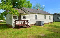 244 Memorial Dr., PARIS, TN 38242