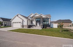 811 Harborside Loop, Blackfoot, ID 83221