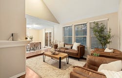 8188 S CLOVER SPRING Ln E, Salt Lake City, UT 84121