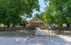 832 Peyton Street, Baird, TX 79504