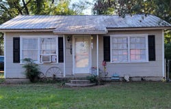 516 N Elm, New Boston, TX 75570