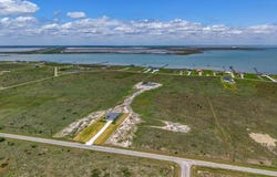209 Trout Side Way, ROCKPORT, TX 78382
