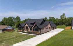1905 Queensbury WY, Fort Smith, AR 72908