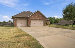 4535 E Cromwell Street, Springfield, MO 65802