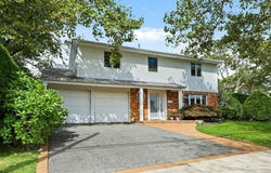 2039 Blanche Lane, Merrick, NY 11566