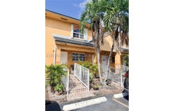 3375 W 76th St, Hialeah, FL 33018