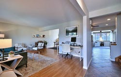 542 W Armitage Avenue, Elmhurst, IL 60126