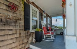 135 Thurber Ave, Somerset, MA 02725