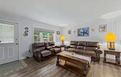 7 Driftwood Dr, Tuckerton Borough, NJ 08087