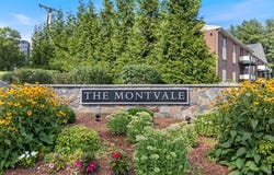 100 Ledgewood Dr, Stoneham, MA 02180