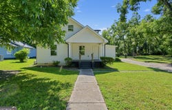 134 E 5th Street, Monroe, GA 30655
