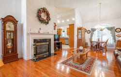 38 Holly Ln, Dracut, MA 01826