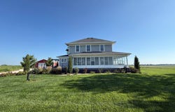 603 NW 30th Ave, St John, KS 67576