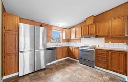 6004 S Belfair Pl, Sioux Falls, SD 57106