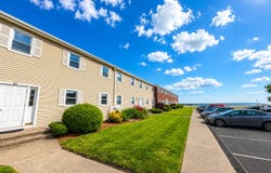 65 E Broadway, Milford, CT 06460