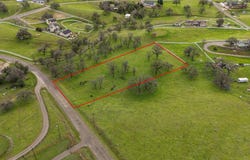 216 Lot Drive, Sanger, CA 93657