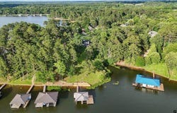 16862 Cardinal Ln, Troup, TX 75789