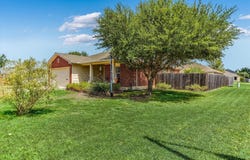2800 Tyler Ln, Taylor, TX 76574