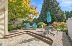 2036 EASTWOOD Ln, Eugene, OR 97401