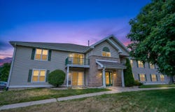201 Kearney Way, Waunakee, WI 53597-2405