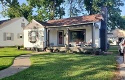 128 11th Street, Carmi, IL 62821