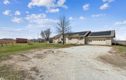 993 US Rte 34, Gladstone, IL 61437