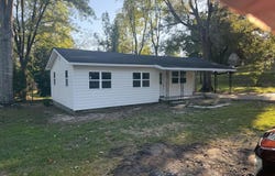 200 Shaw, WATER VALLEY, MS 38965