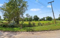 Dauncy Road, Flat Rock, MI 48134