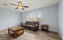 802 E ROBERTS Road, Phoenix, AZ 85022