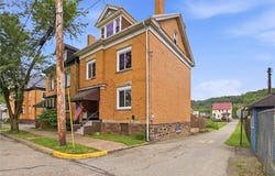 305 3rd St, Freeport Boro, PA 16229
