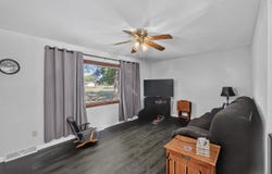 3900 E Graybill Road, Sturgeon, MO 65284