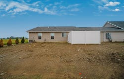 212 Cumberland Meadows Circle, Hebron, OH 43025