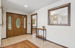 453 Elder Lane, Glenview, IL 60025