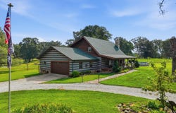 134 Mcintire Road, Caulfield, MO 65626