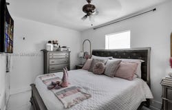 174 E 40th St, Hialeah, FL 33013