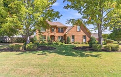 3446 WOLF SPRING Ln, Bartlett, TN 38133