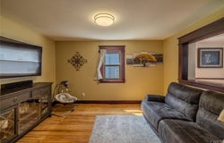 108 6th St, Liverpool, NY 13088