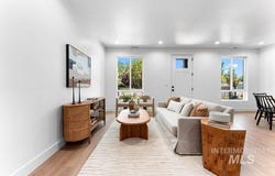 365 E Lombard Ln, Eagle, ID 83616